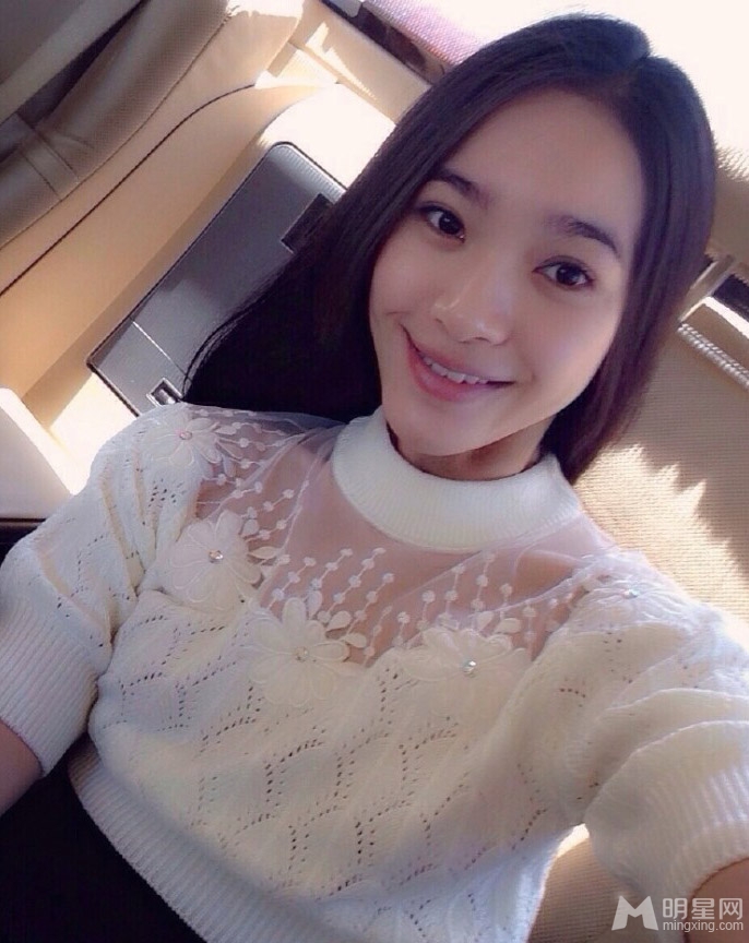 张一山女友私房照曝光靓丽可人获赞_图-7