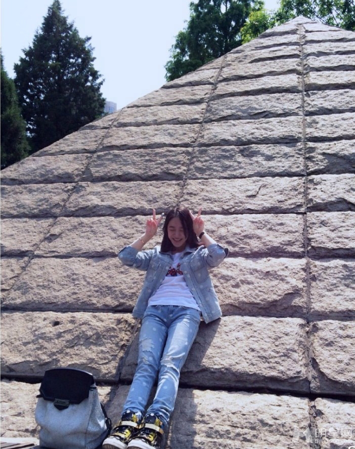 张一山女友私房照曝光靓丽可人获赞_图-4