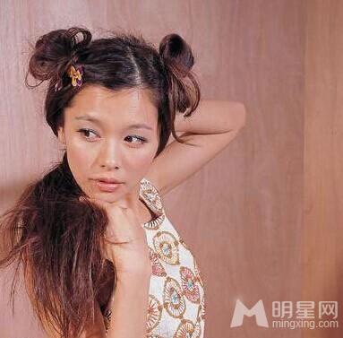 徐若瑄罕见写真曝光目光呆在造型雷人_图-2