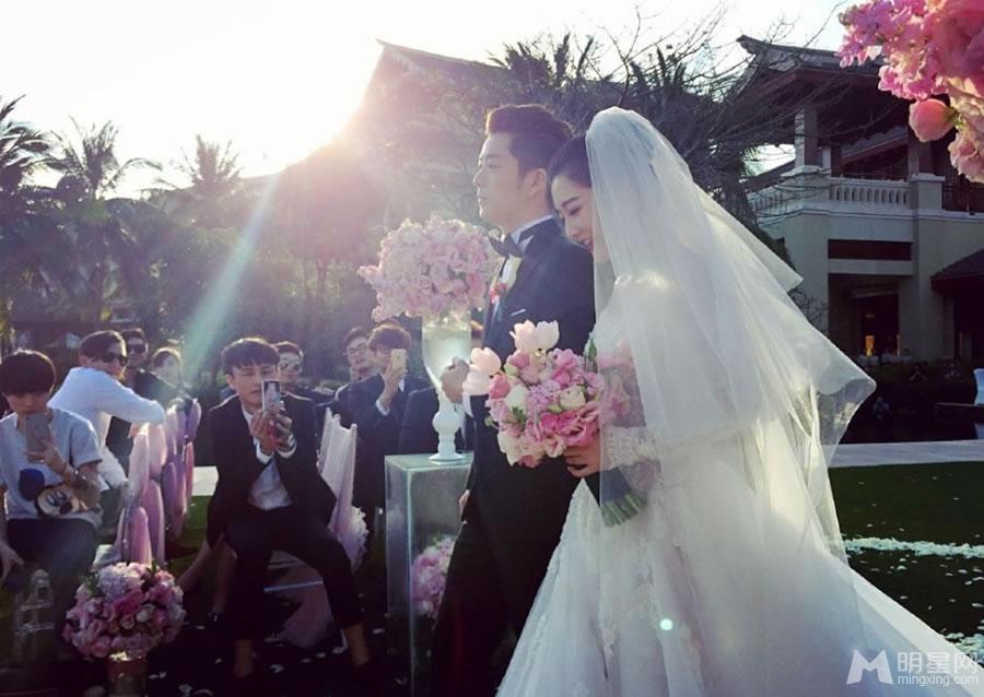 王栎鑫婚礼全套组图快男伴郎团抢镜_图-2