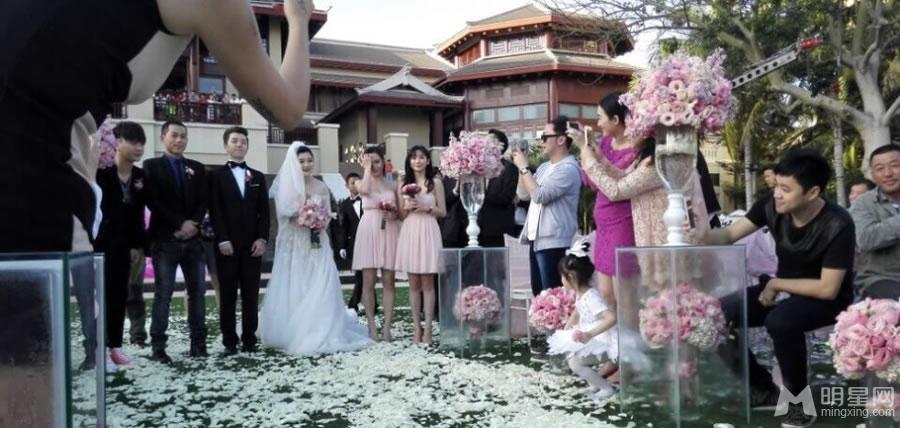 王栎鑫婚礼全套组图快男伴郎团抢镜_图-16