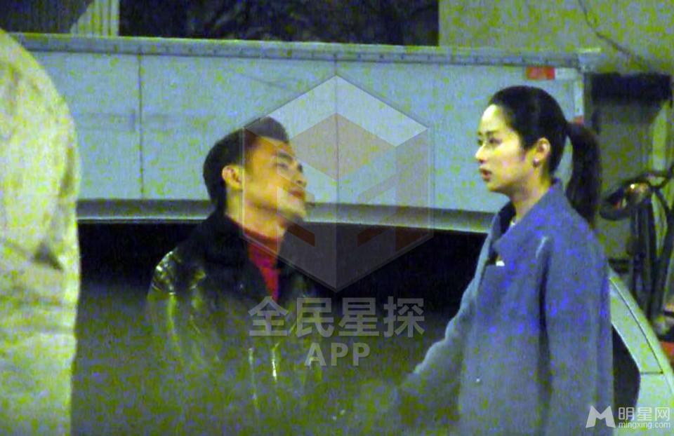 明道颖儿恋情曝光当街暧昧拉扯_图-11