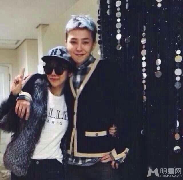 Bigbang权志龙生活照素颜展帅气笑脸_图-1