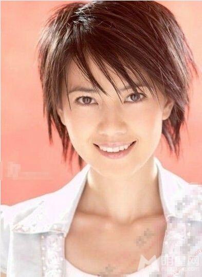 小S高圆圆林心如angelababy女星整容前龅牙丑照曝光_图-20