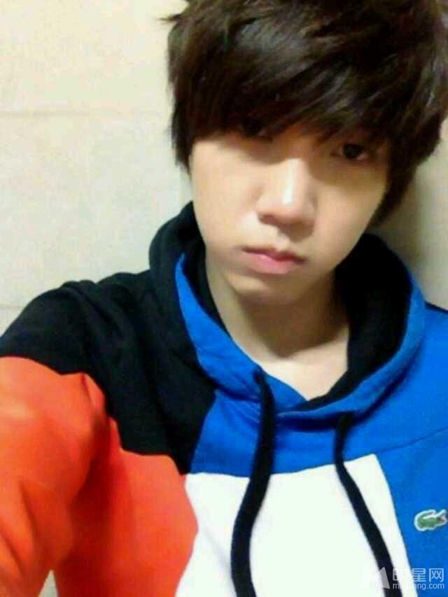 韩团FTISLAND搞怪生活照男神也走逗比路线_图-15