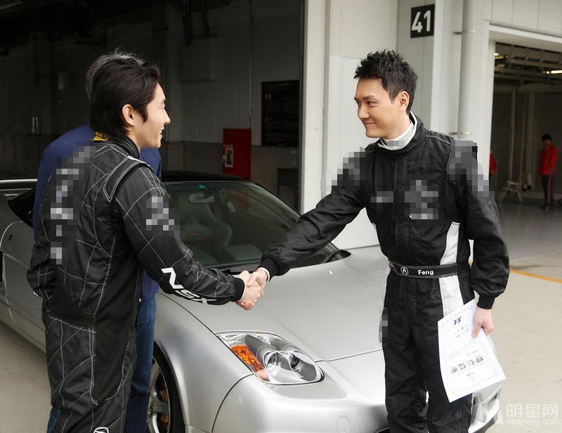 赛车手冯绍峰日本用心赛车挑战韩寒_图-4