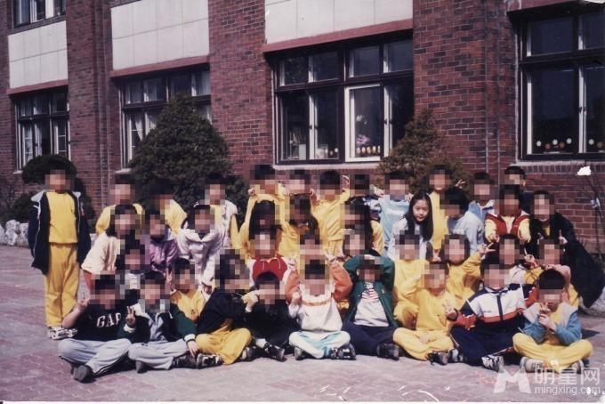 f(x)郑秀晶可爱童照大曝光天生丽质难自弃_图-14