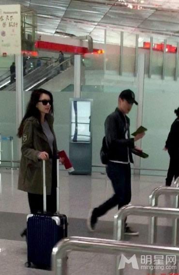 高圆圆婚后怀孕顺其自然随夫回台湾探亲_图-4