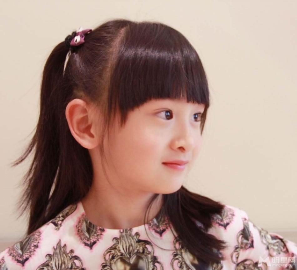田亮晒女儿森碟生日九连拍激萌小公主_图-2
