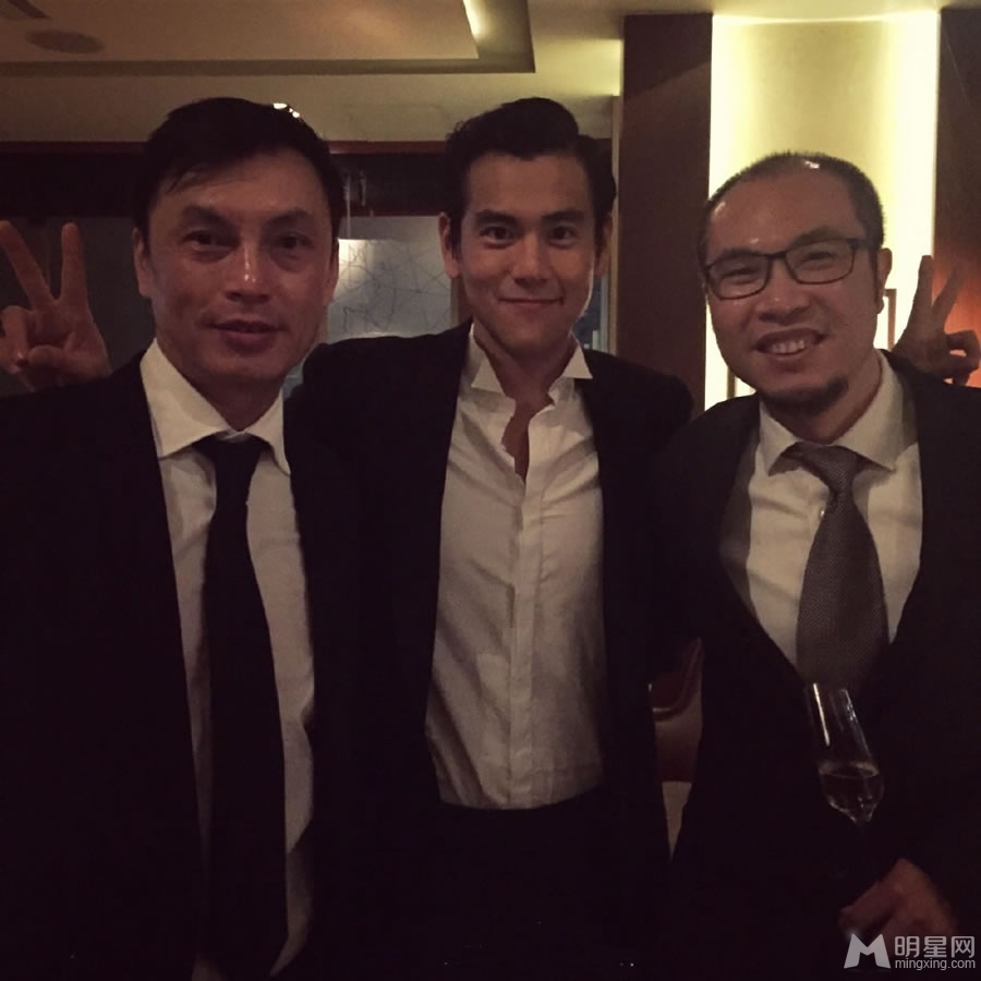 彭于晏玩转金像奖后台舒淇剪刀手卖萌_图-9