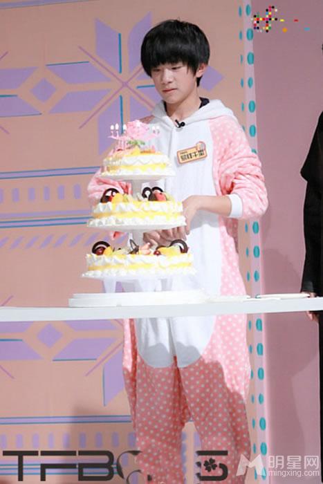 TFBOYS王源2014年生活照集_图-8