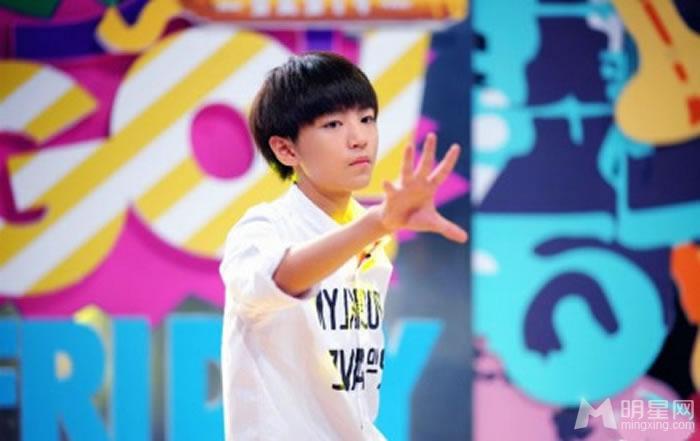 TFBOYS王源2013年上半年生活照集_图-8