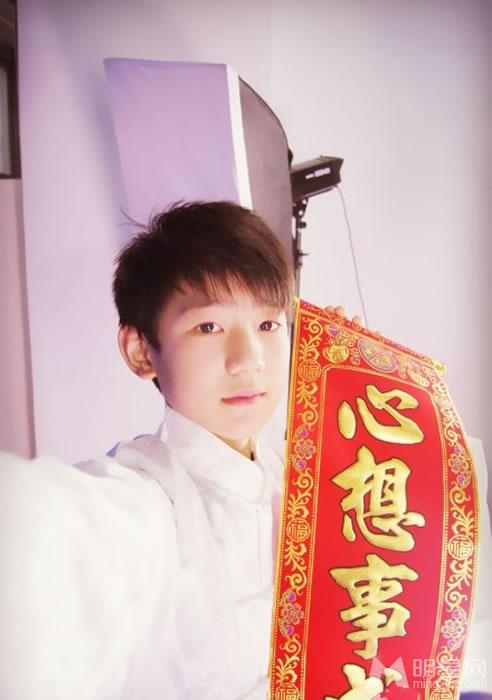 TFBOYS王源2013年上半年生活照集_图-12
