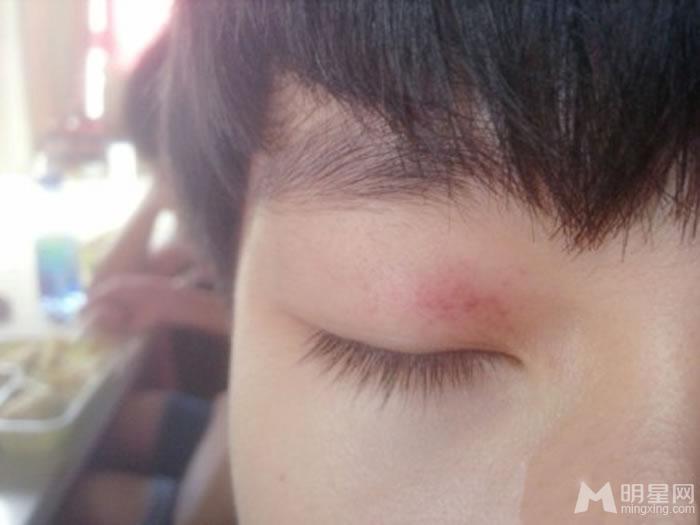 TFBOYS王源2013年下半年可爱卖萌生活照集_图-15