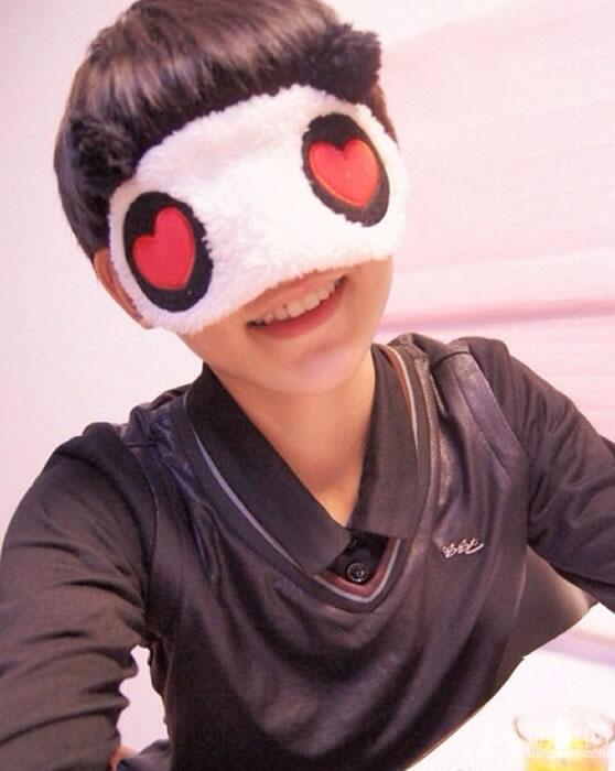 TFBOYS王源2013年下半年可爱卖萌生活照集_图-42