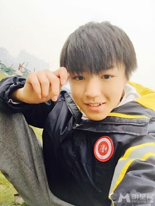 TFBOYS王俊凯2014年下半年帅气生活照集_图-28