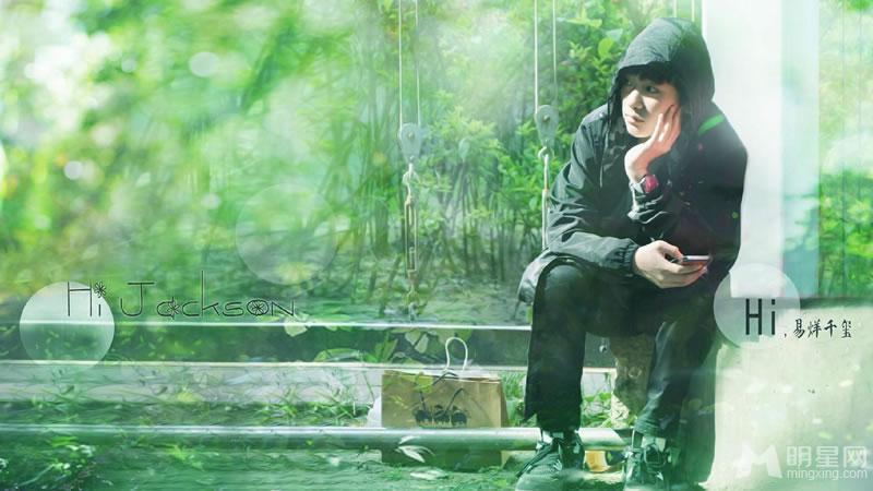 TFBOYS易烊千玺踏青生活照天真活泼惹人爱_图-3