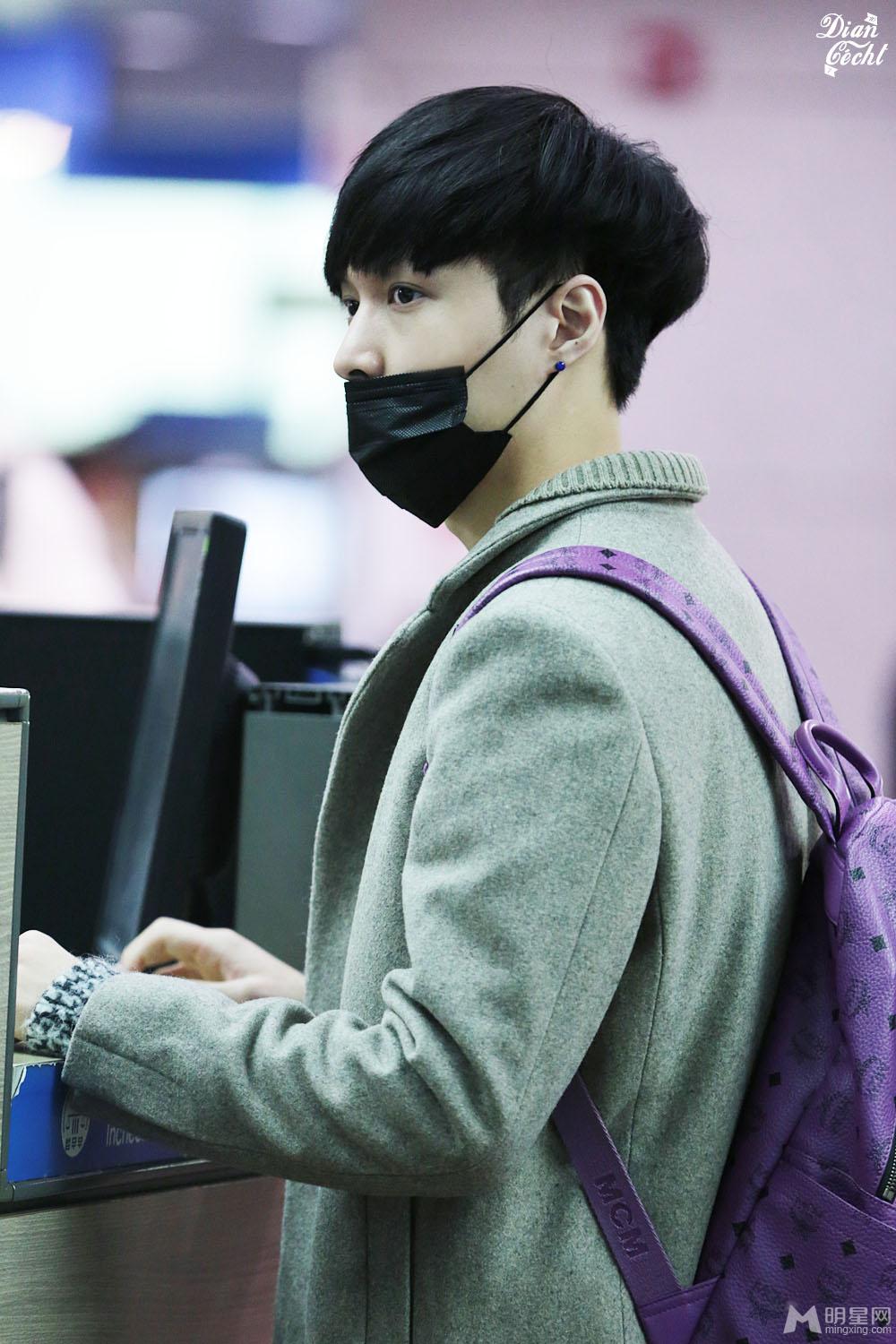 EXO张艺兴2014年12月机场写真韩国赴香港时尚帅气_图-3