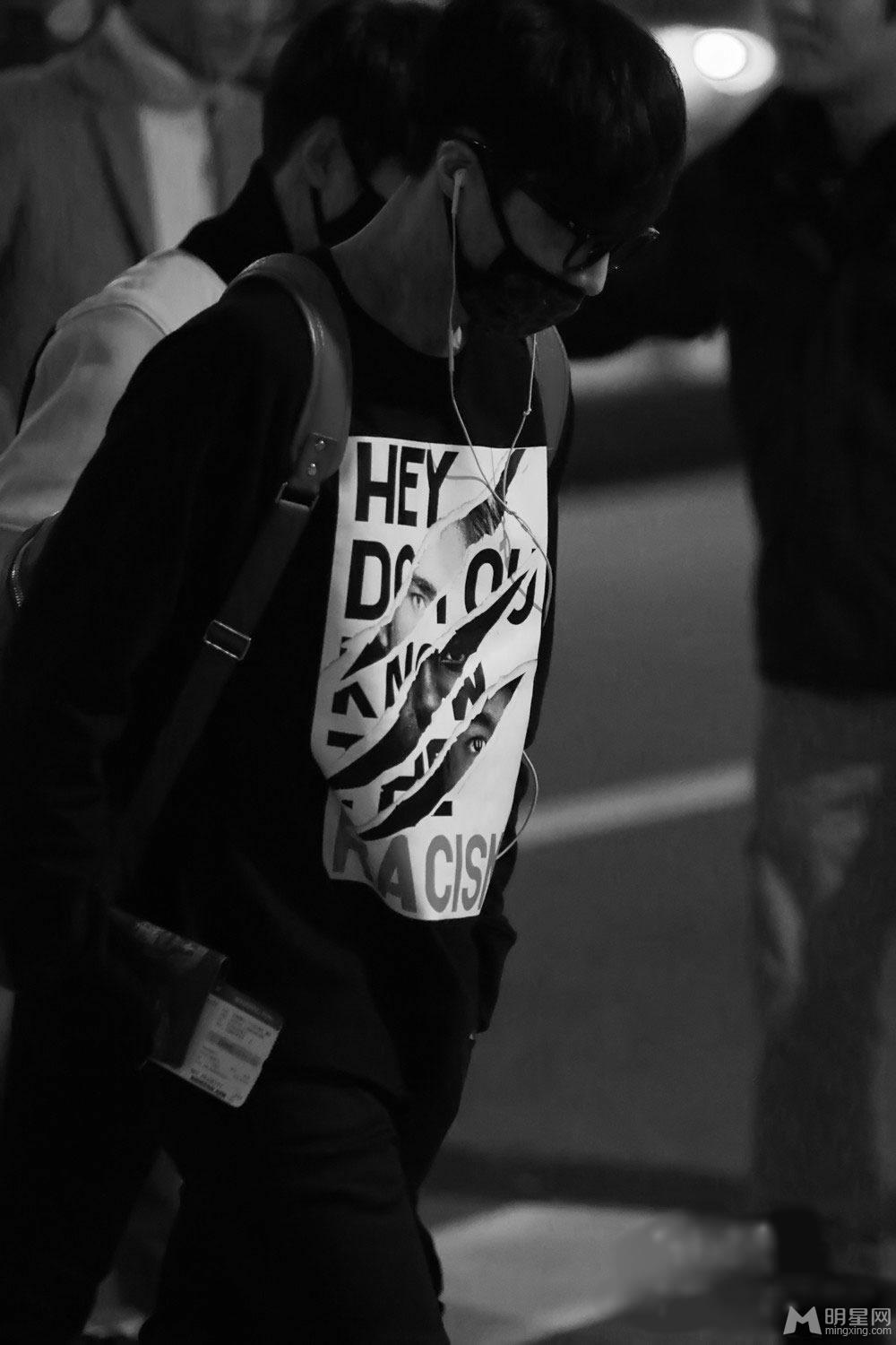 EXO张艺兴2014年11月机场写真飞往日本可爱呆萌_图-13