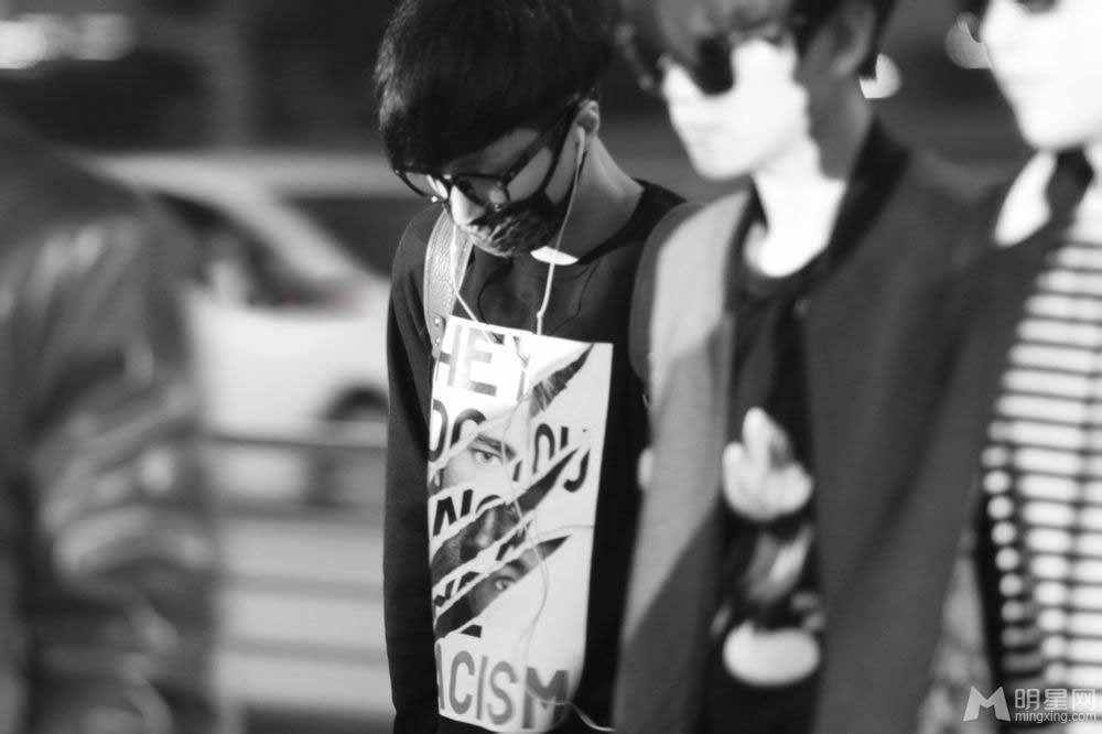 EXO张艺兴2014年11月机场写真飞往日本可爱呆萌_图-2