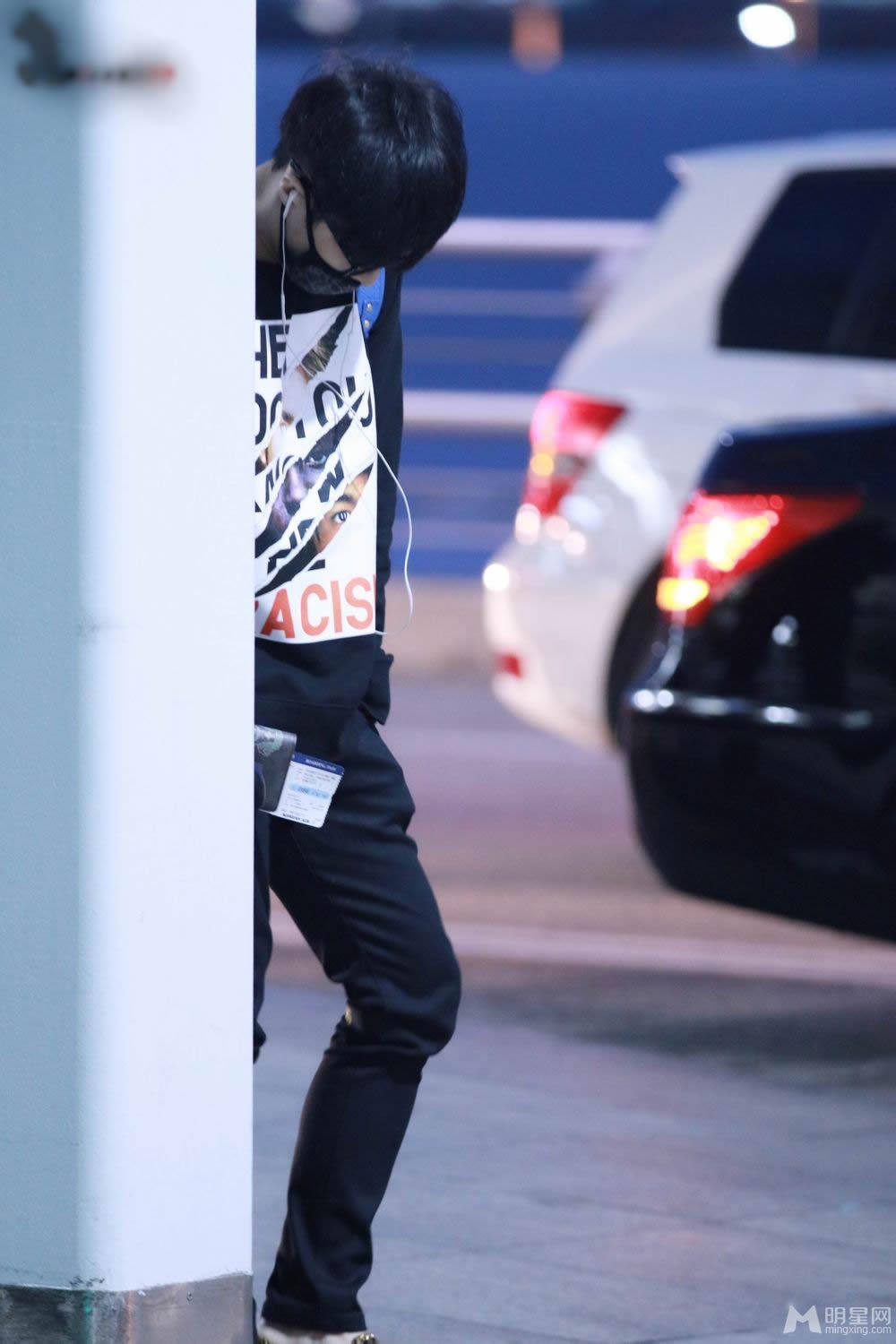 EXO张艺兴2014年11月机场写真飞往日本可爱呆萌_图-12