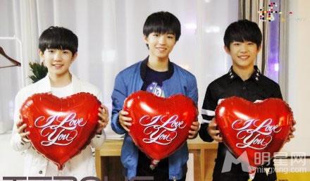 TFBOYS和她们妈妈的甜蜜合影_图-6