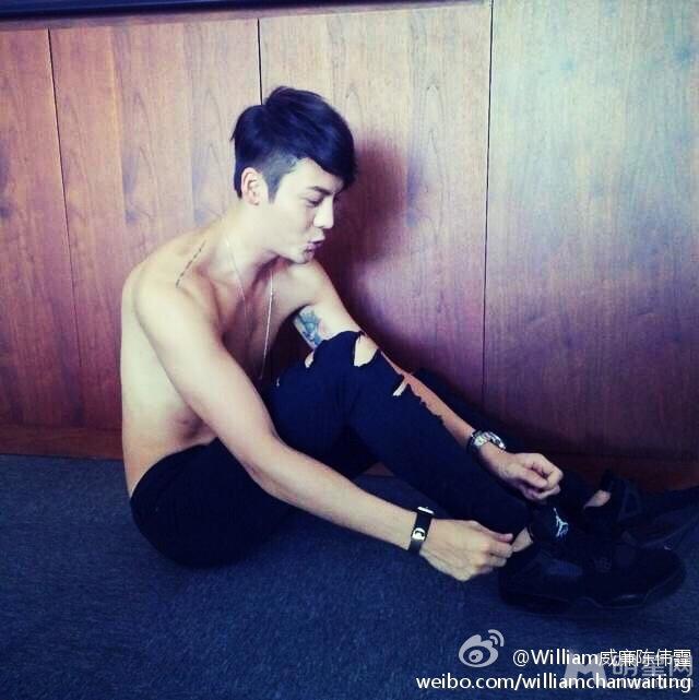 陈伟霆微博自拍2014年下半年合集半裸自拍吸引眼球_图-53