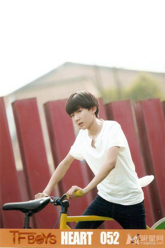 TFBOYS《Heart》生写集第四弹_图-2