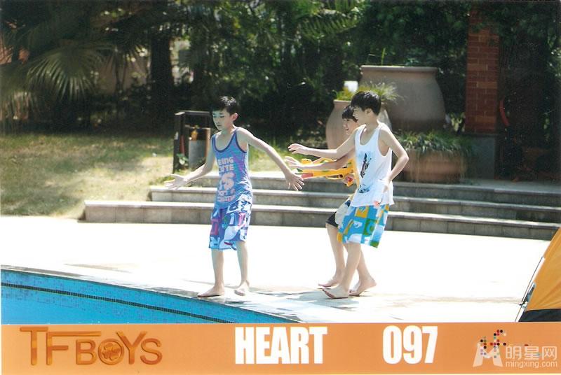 TFBOYS《Heart》生写集第五弹_图-12