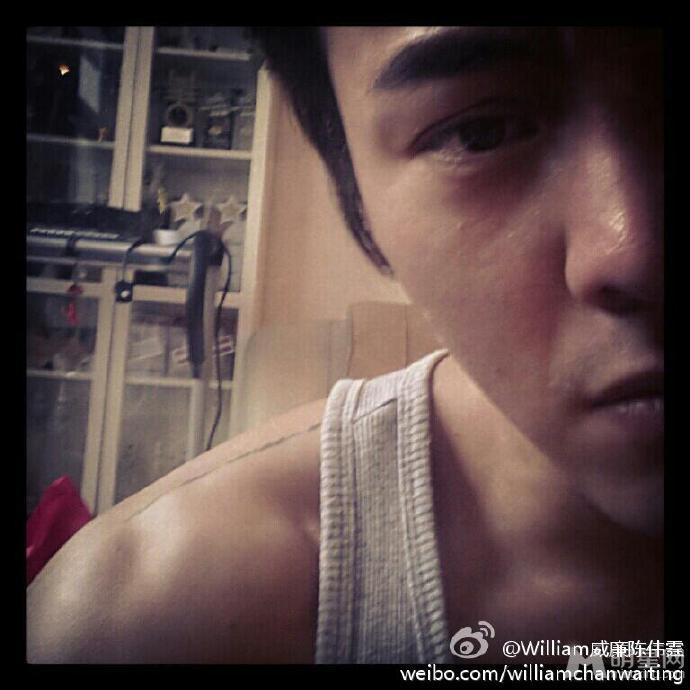 陈伟霆微博自拍2013年合集健身房现八块腹肌_图-29