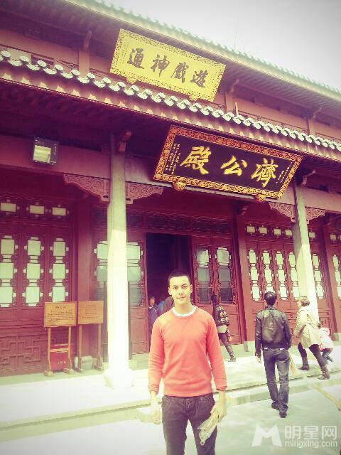陈伟霆微博自拍2013年合集健身房现八块腹肌_图-11