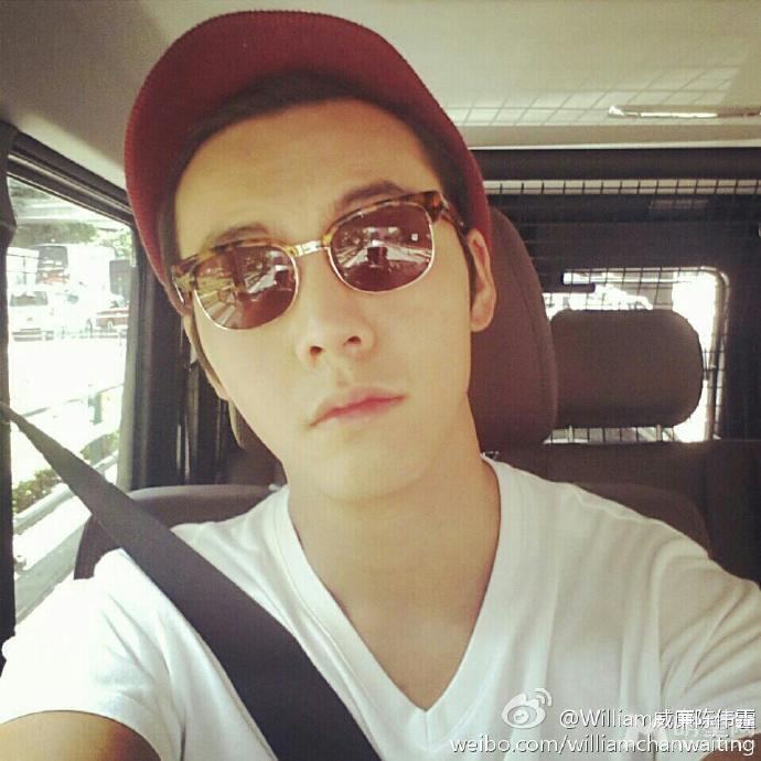 陈伟霆微博自拍2013年合集健身房现八块腹肌_图-31