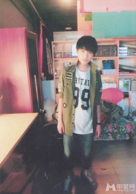 TFBOYS四月限定生写集活泼好动活力四射_图-20