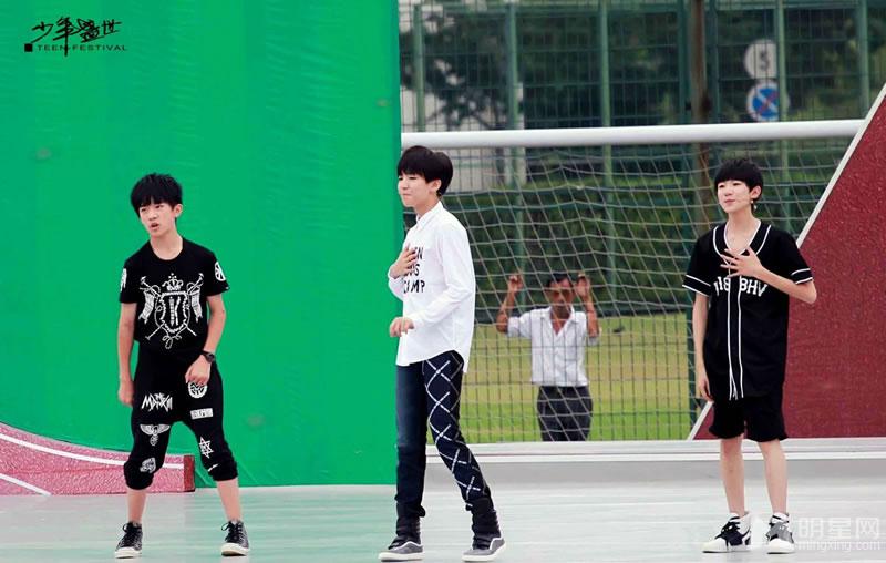 TFBOYS《我们一起来》热情观众火爆全场_图-30