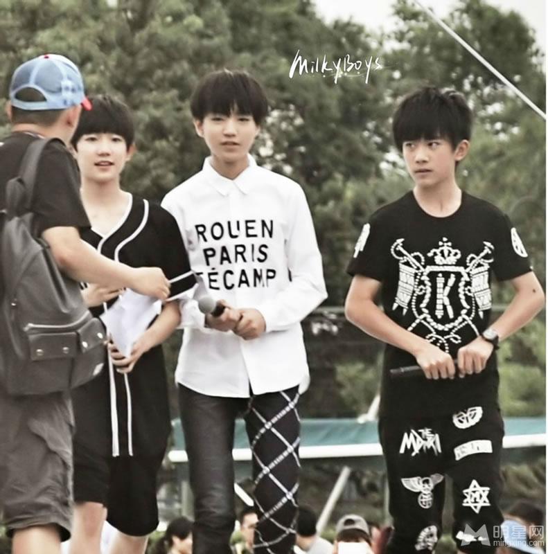 TFBOYS《我们一起来》热情观众火爆全场_图-12