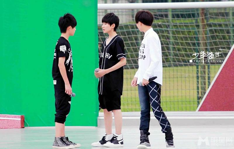 TFBOYS《我们一起来》热情观众火爆全场_图-11