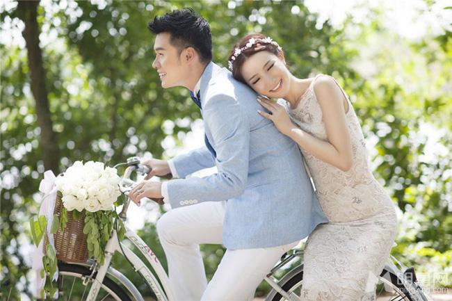 陈赫结婚照全曝光文章何炅谢娜娄艺潇齐祝福_图-6