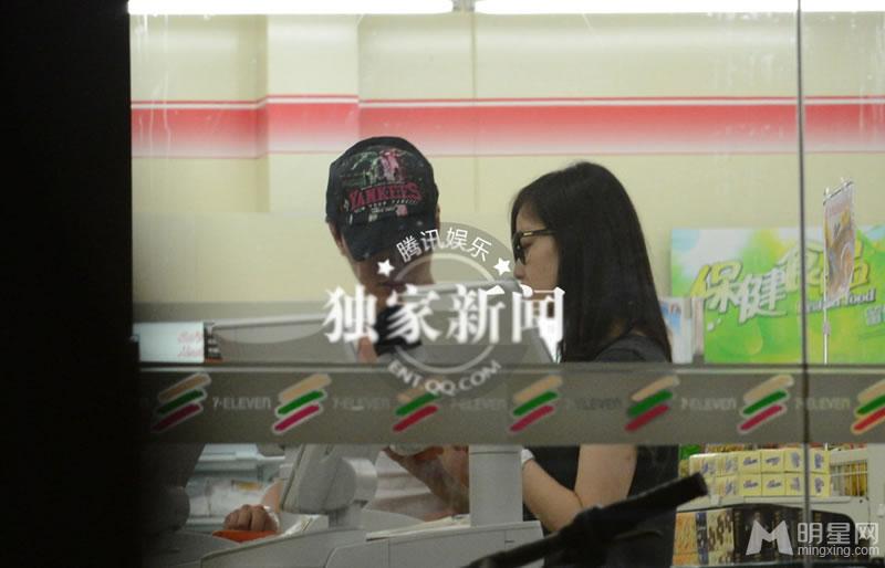 冯绍峰倪妮亲密瞬间大合辑分手之前恩爱十分_图-38