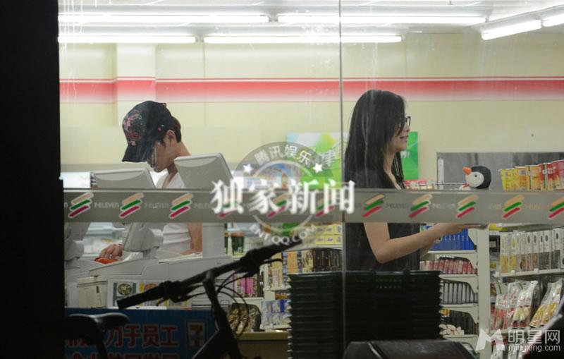 冯绍峰倪妮亲密瞬间大合辑分手之前恩爱十分_图-39