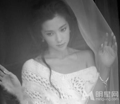 曝李冰冰出道前旧照眉清目秀抬腿清纯_图-8