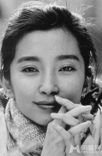 曝李冰冰出道前旧照眉清目秀抬腿清纯_图-6