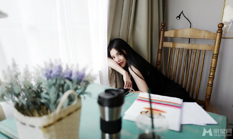 刘翔前妻葛天晒美照一袭红裙娇艳动人_图-11