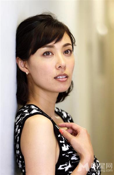 福山雅治闪婚妻子吹石一惠性感旧照曝光_图-11