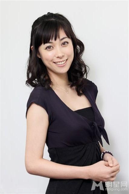 福山雅治闪婚妻子吹石一惠性感旧照曝光_图-8