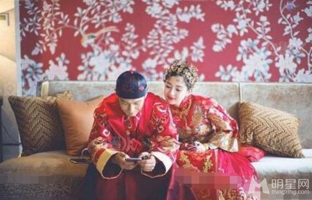 黄晓明绝密婚照曝光为Baby穿水晶婚鞋_图-9