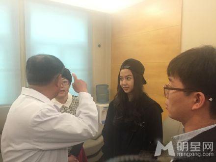 Angelababy面部鉴定:无任何动刀痕迹_图-7