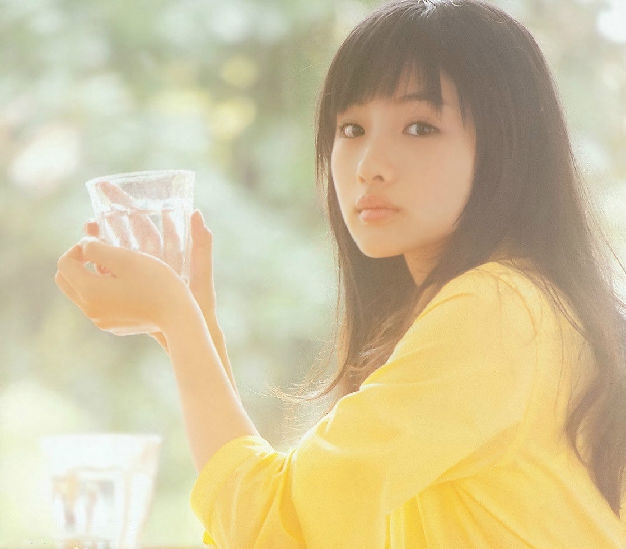 日本厚嘴唇美女石原里美清纯旧照少女风情_图-17