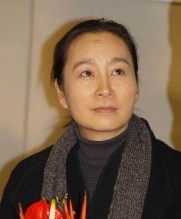 奚美娟生活照_图-1