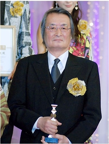 山崎努生活照_图-1