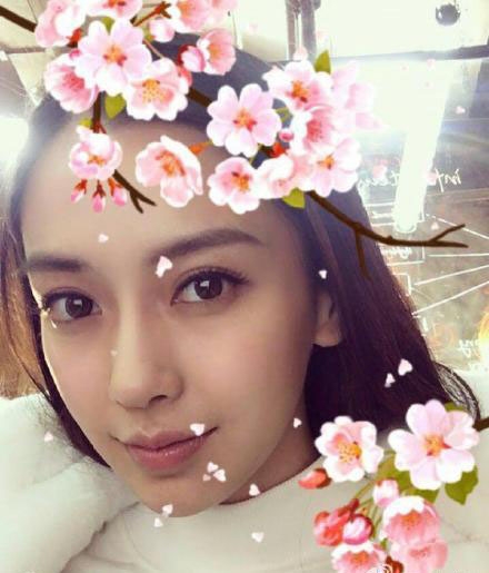 Baby情人节发福利晒萌照_图-1